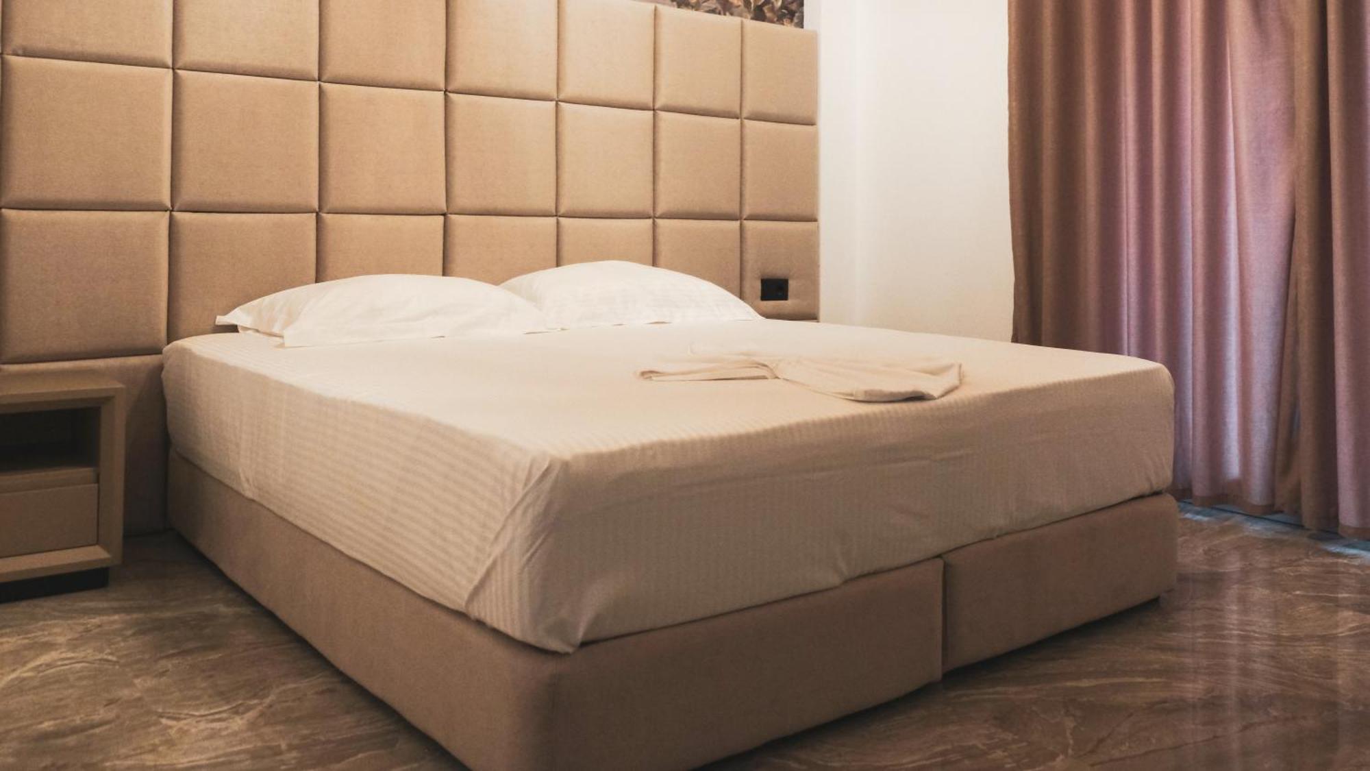 Hotel Ruko Boutique โกเลม ภายนอก รูปภาพ