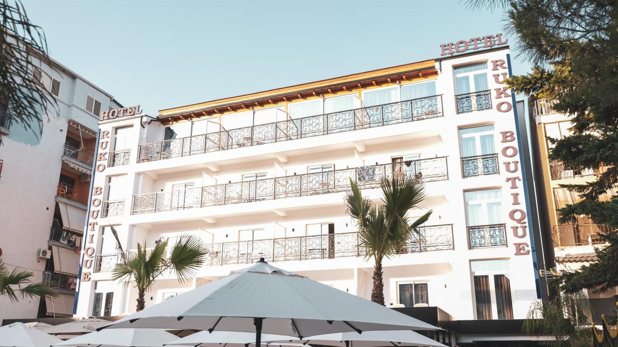 Hotel Ruko Boutique โกเลม ภายนอก รูปภาพ