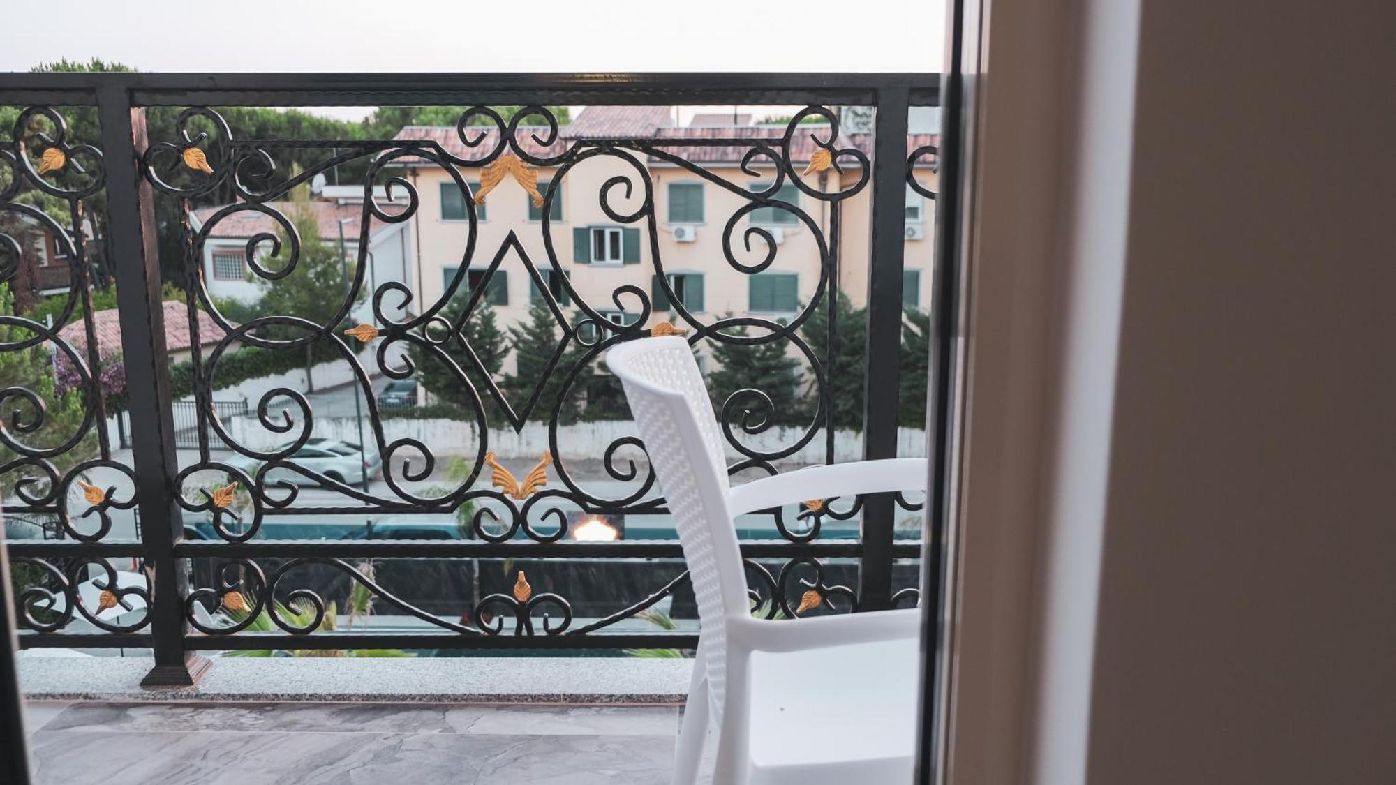 Hotel Ruko Boutique โกเลม ภายนอก รูปภาพ