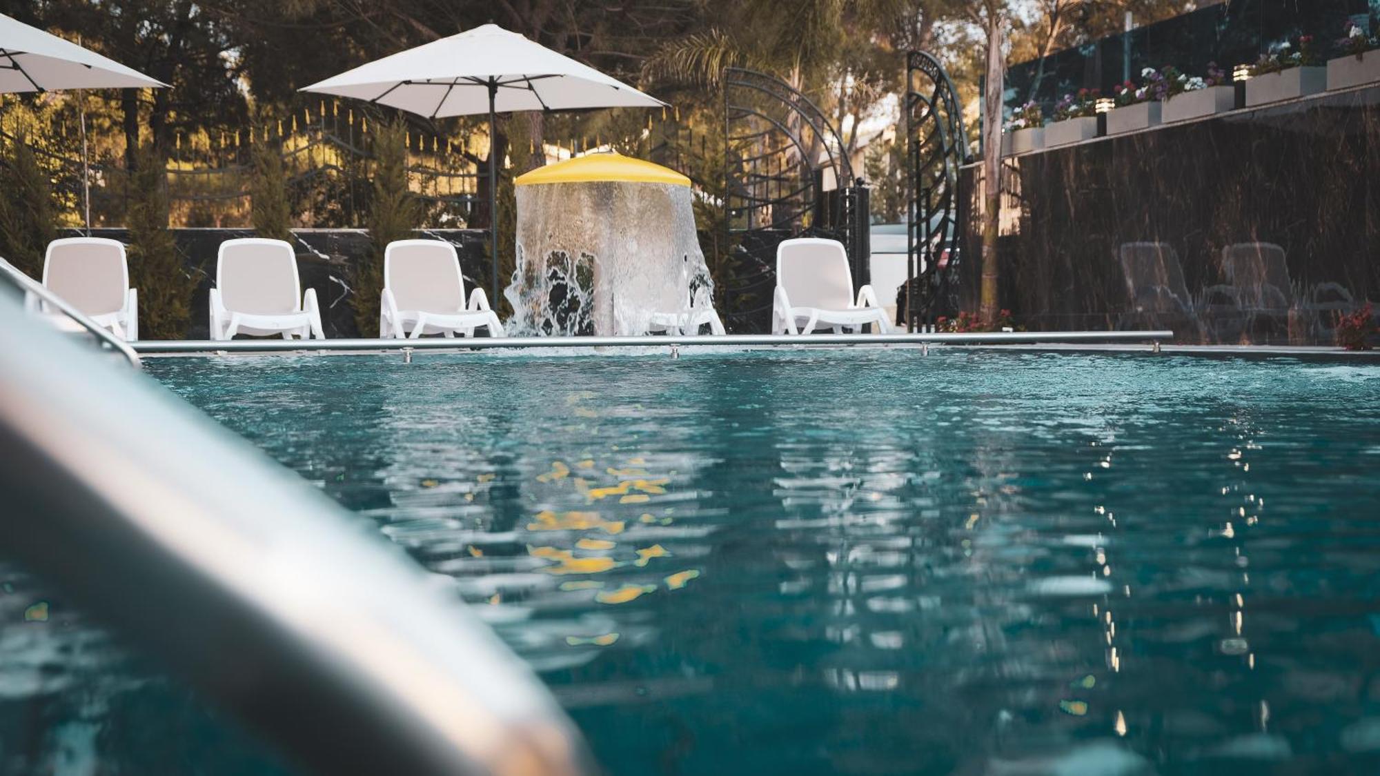 Hotel Ruko Boutique โกเลม ภายนอก รูปภาพ